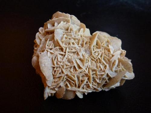 Calcita<br />Cogeces de Íscar, Comarca Tierra de Pinares, Valladolid, Castile and León, Spain<br />7 x 6 cm.<br /> (Autor: javier ruiz martin)