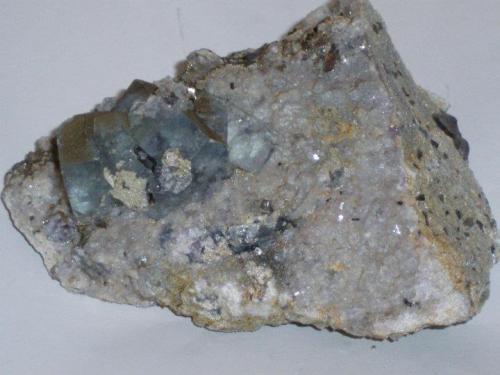 Fluorita
Mina Xianghualing Provincia de Hunan, China
La pieza mide: 12 x 8.5 x 7 cm (Autor: carlos fernandez)