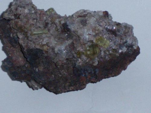 Fluorapatito
Cerro del Mercado,  Estado de Durango, México
La pieza mide: 7.5 x 3.5 x 3 cm (Autor: carlos fernandez)