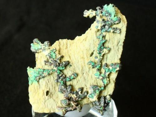 Cobre<br />Corta Santa Bárbara, Minas de Herrerías, Puebla de Guzmán, Comarca El Andévalo, Huelva, Andalucía, España<br />6x4 cm.<br /> (Autor: Laureano)