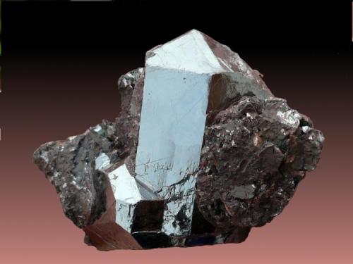 Rutilo
Graves Mt.,Lincoln Co.,Georgia, USA
5x4 cm (Autor: nerofis2)