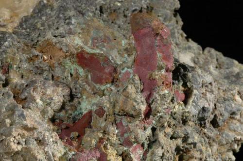 Copper, minor chrysocolla
Knife River, St. Louis County, Minnesota, USA
Specimen 12 X 9 X 6 cm
Field of view is about 4 cm, the main rough crystal is 2.5 cm and protrudes up out of the matrix. (Author: John Nash)