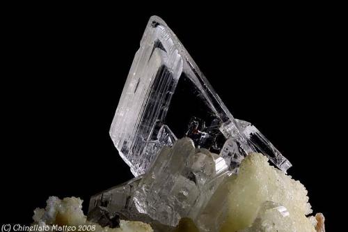 Gypsum
Paglio Pignolino Mine, Dossena, Brembana Valley, Bergamo Province, Lombardy, Italy
24.31 mm transparent Gypsum crystal (Author: Matteo_Chinellato)