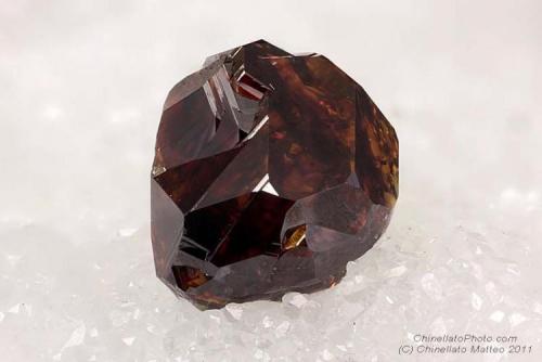 Sphalerite
Fantiscritti quarry, Carrara, Apuan Alps, Massa-Carrara Province, Tuscany, Italy
2.31 mm red transparent Sphalerite crystal on marble (Author: Matteo_Chinellato)