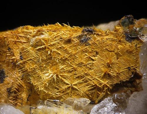 Rutile
Almuñécar, Granada, Spain
fov 4 mm (Author: Rewitzer Christian)