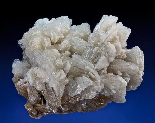 Barite
Palos Verdes Peninsula, Los Angeles Co., California
8.9 x 6 cm (Author: am mizunaka)