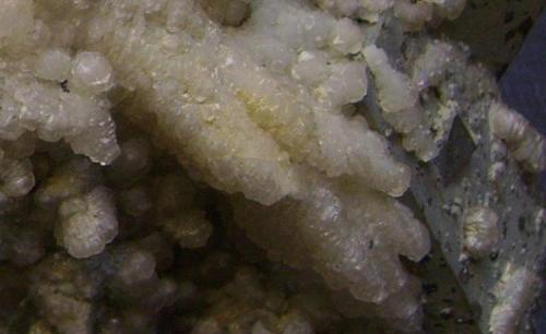 Dolomita y calcita
Mina Iouriren, Akka, Tafraout, Provincia de Tiznit, Región de Sous-Massa-Draâ, Marruecos
Detalle del apilamiento de los pequeños cristales de calcita. (Autor: Antonio Alcaide)