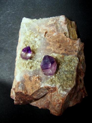 Amethyst
Priozersk, Karagandy Province, Kazakhstan
70 x 60 x 40 mm, crystals 9 & 14 mm (Author: Tobi)