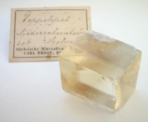 Calcite 
Rabenstein limestone mine near Chemnitz, Germany
3,5 cm
Clear calcite from a famous Saxon calcite location: Rabenstein limestone mine near Chemnitz, where calcites up to 50 cm were found in the old days... (Author: Andreas Gerstenberg)