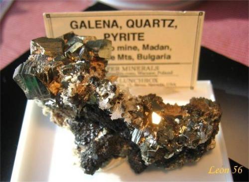 Pyrite 3
9th September Mine, Madan, Bulgaria
Size: 7.5 x 4.5 x 3.1 cm (Author: Leon56)