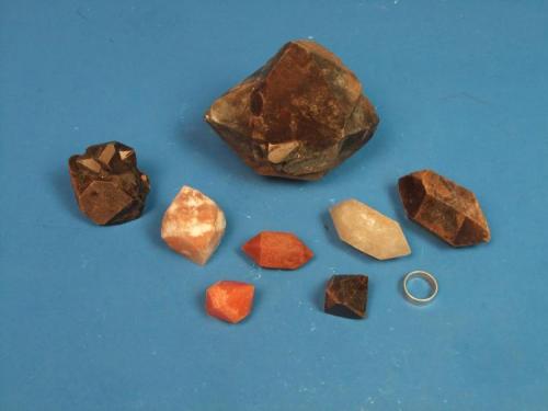 Quartz (Pecos "diamonds")
Chavez County, NM
(1cm ring) (Author: John Medici)