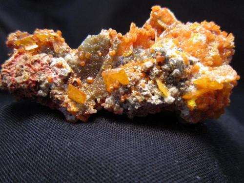 Wulfenite
Chah Khouni Mine (Chah Khoni Mine; Tschah Khuni Mine; El Khun Mine), Anarak District, Nain County (Nayin County), Esfahan Province (Isfahan Province; Aspadana Province), Iran
3 * 7 cm (Author: h.abbasi)