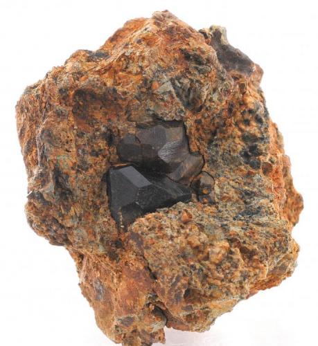Andradita -
Mines del Socau - Vallcàrquera - Montmany de Puig.graciós - Figaró/Montmany - Vallès Oriental - Barcelona - Catalunya - España -
5,6 x 4,1 x 3,4 cm. (Autor: Martí Rafel)