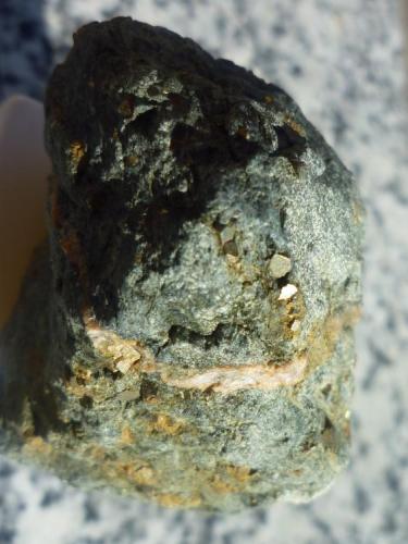 Pirita<br />Mina Serrabal, A Ponte Ulla-Santa Cruz de Ribadulla-San Pedro de Vilanova-Boqueixón-Codeso, Vedra/Boqueixón, Comarca Santiago, La Coruña / A Coruña, Galicia / Galiza, España<br />4 x 3cm. Arista mayor cubo 4 mm.<br /> (Autor: Rafael varela olveira)