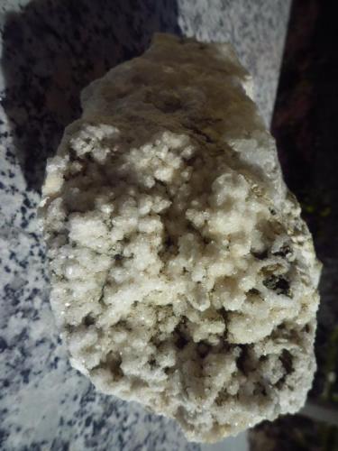 Calcita<br />Bama Openpit (San Rafael Claim), Picón or Minas hill, San Vicenzo de Bama, Touro, Comarca Arzúa, La Coruña / A Coruña, Galicia / Galiza, Spain<br />8 x 6 cm.<br /> (Autor: Rafael varela olveira)