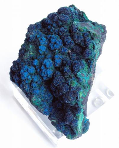 Cornetite
L’Etoile du Congo Mine, Lubumbashi, Shaba Copper Belt, Katanga, Democratic Republic of the Congo.
9 x 9 x 5 cm; 322 gram (Author: Louis Friend)