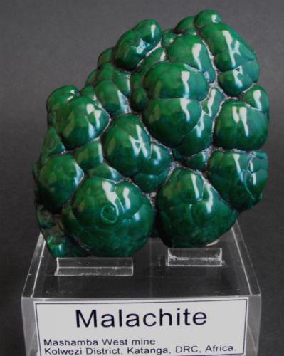 Malachite
Mashamba West mine, Kolwezi District, Katanga Copper Crescent, Katanga, Democratic Republic of Congo, Africa.
9 x 8 x 3 cm; 290 gram (Author: Louis Friend)