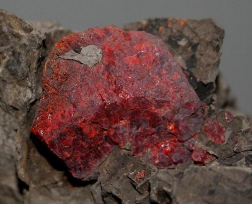 Realgar
Mina la Soterraña, Muñon Cimero, Pola de Lena, Asturias, España
8x5 cm.
Detalle de la pieza anterior (Detail of the previous specimen) (Autor: supertxango)