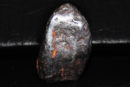 Meteorito "Cañon del Diablo"
Coconino Co., Arizona, EUA.
Medidas pieza: 1,6x0,9x0,2 cm
Siderito tipo Octaedrita grupo IAB (Autor: Sergio Pequeño)