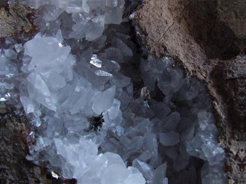 Calcite with Pyrolusite(?)
Middlebarrow Quarry, Silverdale, Lancashire.
FOV approx 45 mm (Author: nurbo)