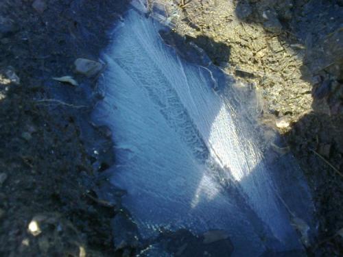 Ice
Quernmore, Lancashire
approx 30 cms max dimension (Author: nurbo)