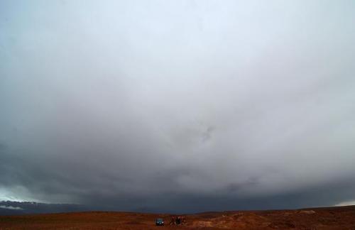 De nuevo el tiempo amenazaba tormenta ...
G. Sobieszek photo. (Autor: Josele)