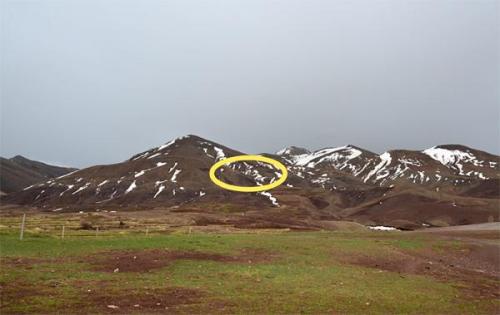 Vista de la montaña con la zona de los apatitos de Anomzy, cerca de Anfgou.
G. Sobieszek photo. (Autor: Josele)