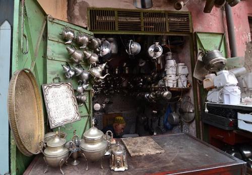 Si después de visitar Marruecos no has quedado saturado de té, puedes comprar los cacharros para hacerlo en casa.
G. Sobieszek photo. (Autor: Josele)