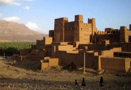 Tradicional fortaleza marroquí en el valle del Draa.
Fot. K. Dembicz. (Autor: Josele)