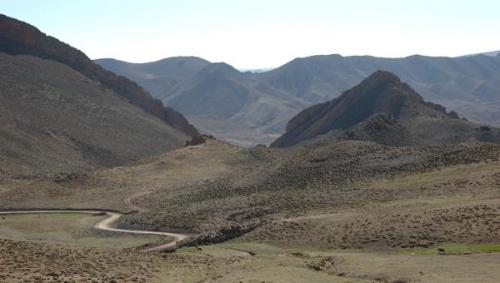 Vista desde Tizi-n-Ouazane, Imilchil.
Fot. J. Scovil. (Autor: Josele)