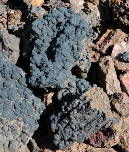 Minerales de manganeso en las escombreras de Taouz.
Fot. J. Scovil. (Autor: Josele)