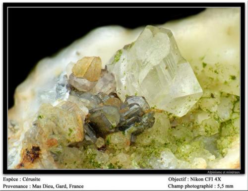 Cerussite
Mas Dieu, Gard, France
fov 5.5 mm (Author: ploum)