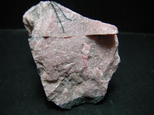 Piroxmangita<br />Mina Serrana, El Molar, Comarca Priorat, Tarragona, Cataluña / Catalunya, España<br />6 x 5 x 4 cm.<br /> (Autor: Carles Rubio)