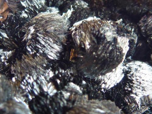 Pirolusita<br />Haití Mine, Cabezo de San Ginés, San Ginés de la Jara, Cartagena, Comarca Campo de Cartagena, Region of Murcia (Murcia), Spain<br />4 x 4 cm.<br /> (Autor: javier ruiz martin)