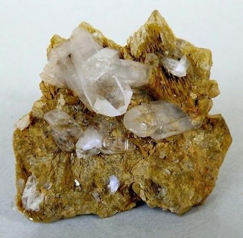 Quartz on siderite
Pfannenberger Einigkeit Mine, Siegerland, North Rhine-Westphalia, Germany
Specimen width 45 mm
(Photo © previous owner Peter Bosse) (Author: Tobi)