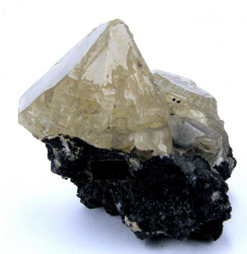 Cerussite
Mibladene, Upper Moulouya lead district, Midelt, Khénifra Province, Meknès-Tafilalet Region, Morocco
43 mm x 33 mm (Author: Carles Millan)