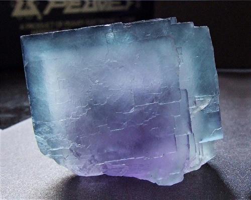 Fluorite
La Viesca Mine, Huergo, La Collada mining area, Siero, Asturias, Spain
30 x 25 mm (approx) (Author: nurbo)