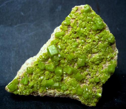 Pyromorphite
Tanzfleck, Freihung, Bavaria, Germany
Specimen width 50 mm (Author: Tobi)