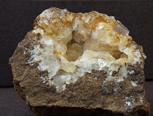 Calcite on Fluorite
Hartley Birkett, Cumbria, UK.
30 x 30 mm (Author: nurbo)