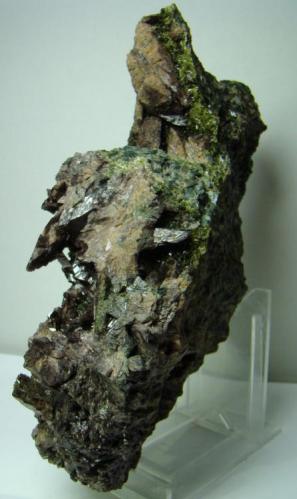 Axinita-(Fe)  con Epidota
Casterner de les Olles, Serra de Sant Gervàs, Tremp, Lleida, Catalunya, España
20x12x7 cm (Autor: D.N.S.Borràs)