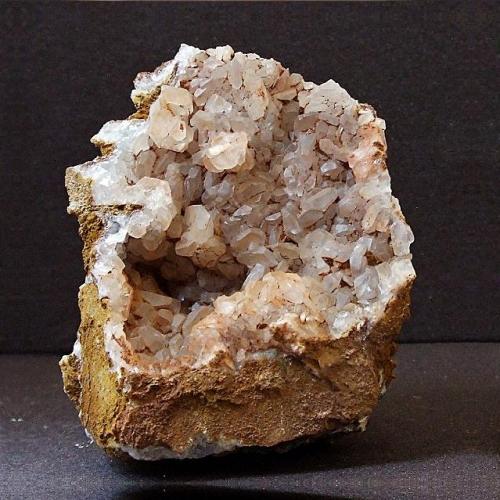 Calcite,
Frizington Parks Mine, Frizington, Cumbria, UK
45 x 35 mm (Author: nurbo)