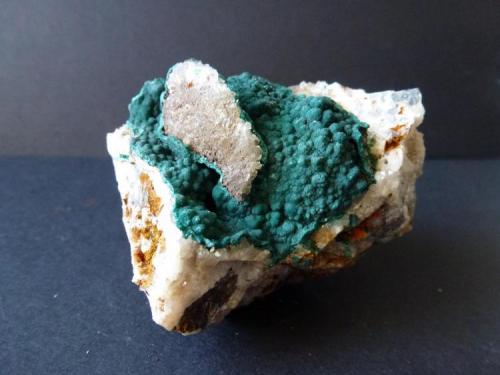 Pseudomalaquita y Libethenita sobre Cuarzo<br />Mina Miguel Vacas, Freguesías Pardais y Conceição, Vila Viçosa, Distrito Évora, Província Alentejo Central, Región Alentejo, Portugal<br />6 x 5 cm.<br /> (Autor: javier ruiz martin)