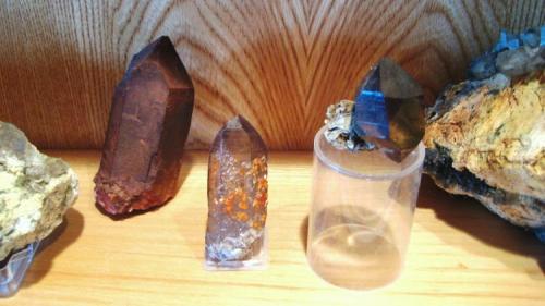 Smoky quartzes: Egypt, China, Austria (Author: Tobi)