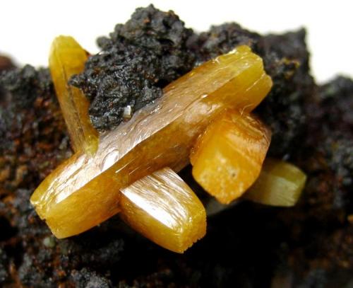 Wulfenite
Ojuela Mine, Mapimí, Mun. de Mapimí, Durango, Mexico
Main crystal 18 mm (Author: Tobi)