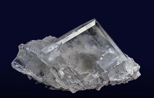 Calcite
Minerva No. 1 Mine, Cave-in-Rock, Hardin Co., Illinois, USA
7.2 x 4.9 cm (Author: am mizunaka)