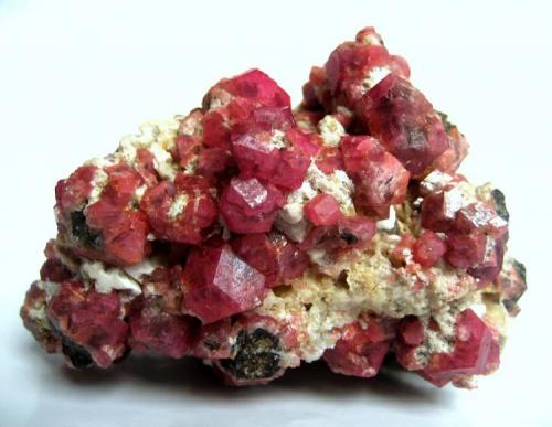 Grossular
Sierra de Cruces, Mun. de Sierra Mojada, Coahuila, Mexico
Specimen size 9 cm (Author: Tobi)