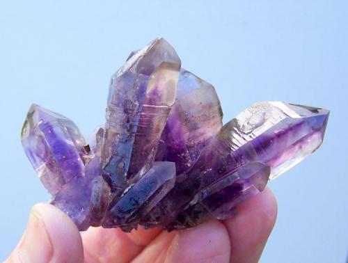 Quartz Var. Amethyst
Brandberg, Namibia
82 x 53 x 47 mm (Author: Pierre Joubert)