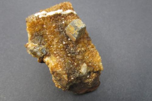 Galena on quartz with barite.
Loudville Lead Mine, North Portal, Easthampton, Hampshire Co., Massachusetts, USA
1 cm. crystal (Author: vic rzonca)