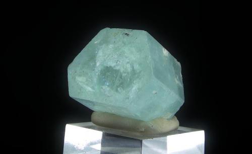Berilo ( Aguamarina ) 
Shigar Valley - Skardu - Baltistan - Pakistán
Cristal de 3 x 2 cm (Autor: Diego Navarro)