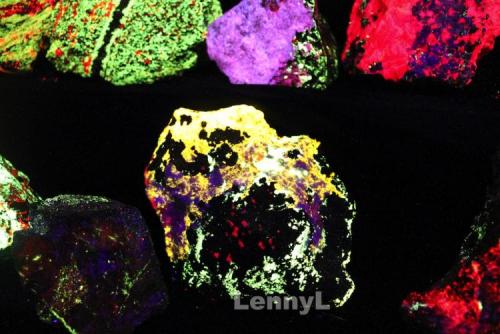 Esperite, Harystonite, Willemite, and Calcite
Franklin, New Jersey, USA
4x4 cm (Author: LennyL)